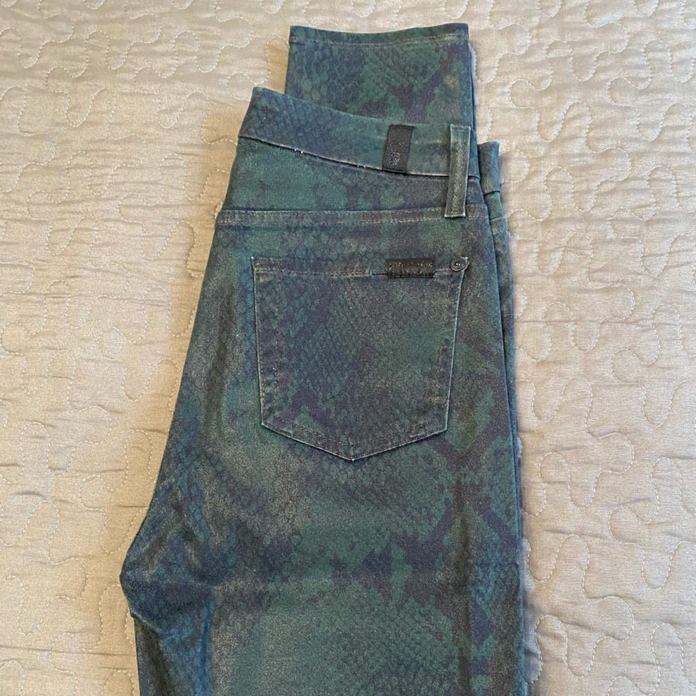 7 for all mankind jeans size 26, snake print green